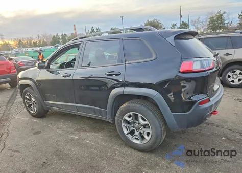 2019 Jeep Cherokee Trailhawk from USA, damaged, VIN 1C4PJMBN7KD168242